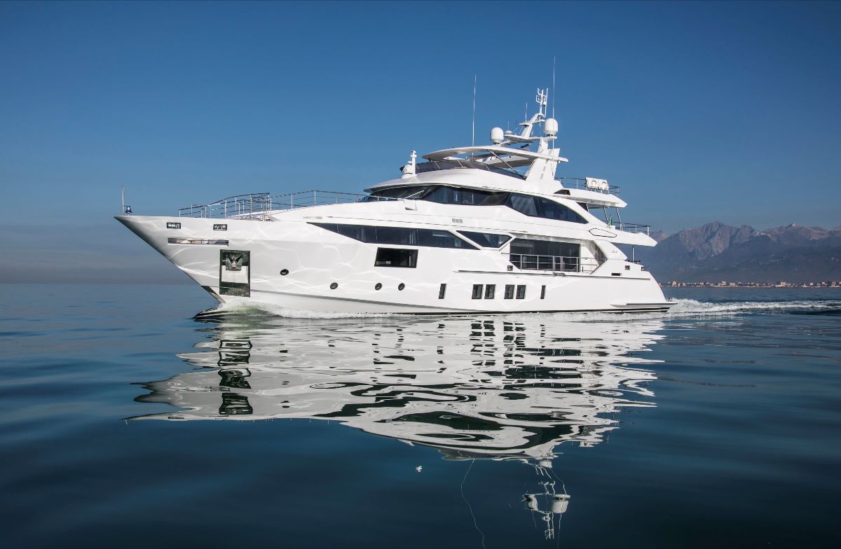 Yacht di lusso Benetti Fast 140 e Fast 125: varo e consegna a Viareggio