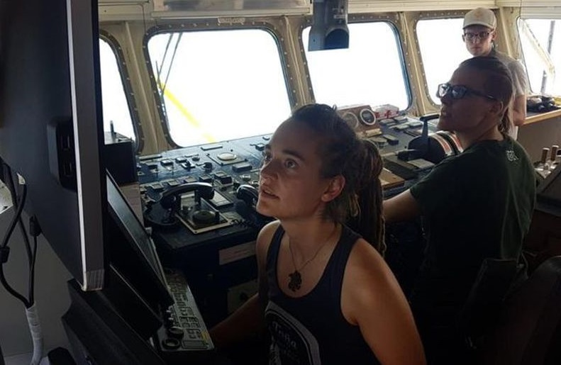 Carola Rackete, capitana di Sea Watch definita “sbruffoncella” da Salvini
