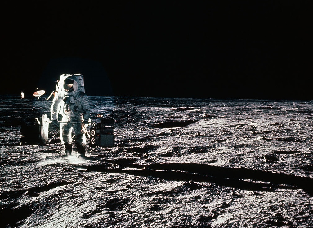 prima donna sulla Luna nel 2024