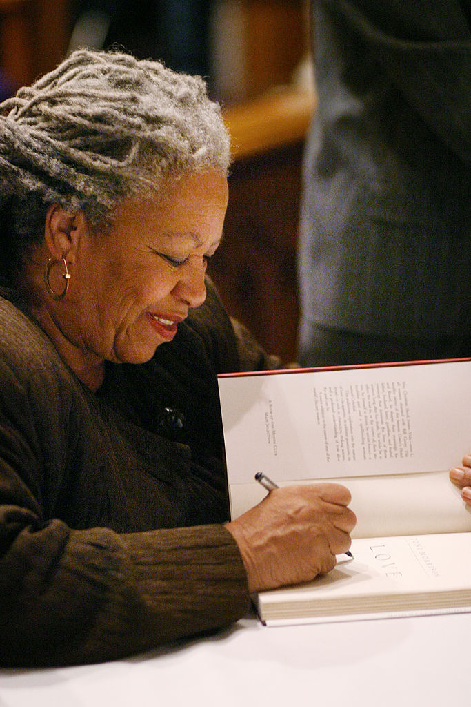 Morta Toni Morrison, la prima afroamericana a ricevere il premio Nobel per la letteratura