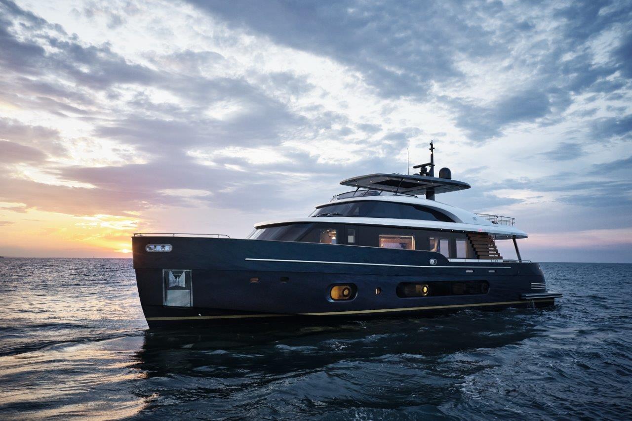 Yacht Magellano 25 Metri esterni