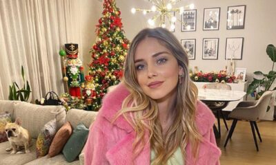 Chiara Ferragni: la foto sexy con il pancione scatena le critiche