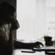Come vestirsi per una videoconferenza