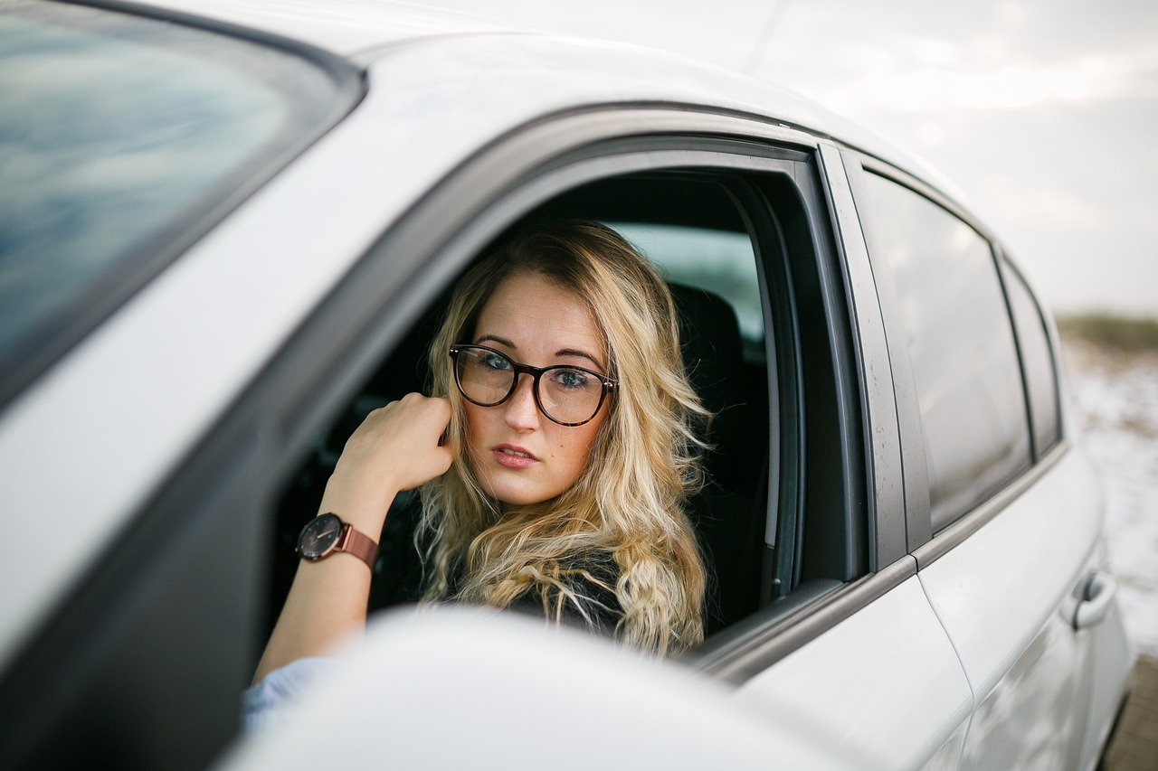5 consigli sull’acquisto di un’auto che ogni donna dovrebbe seguire