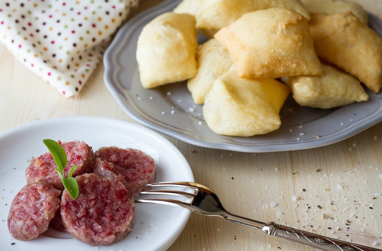 Il cotechino in 2 ricette stellate: le proposte degli chef Bottura e Oldani