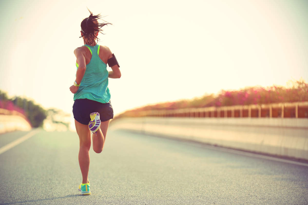 Correre dopo le vacanze: l’allenamento che riduce gli infortuni. I consigli utili