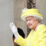La sosia della Regina Elisabetta dice basta: Mary Reynolds abbandona la scena