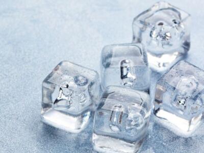 Ice bathing, cosa è la moda “ghiacciata” che fa bruciare calorie e dimagrire