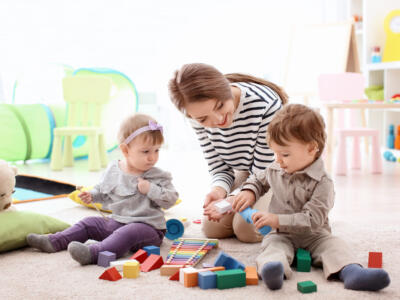 Oggetti pericolosi per bambini in casa: care mamme state attente!