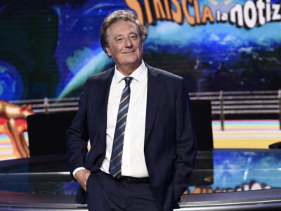 Enzo Iacchetti conduce Striscia la Notizia da casa: tutta la verità