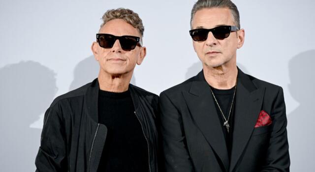 Ghosts Again dei Depeche Mode: il significato e il testo