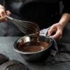 Cioccolato fondente, 5 benefici per il corpo. Mangiarlo fa bene!