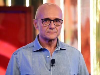 Alfonso Signorini: “Io padre? Un figlio manca ma con la vita che faccio…”