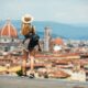 ragazza turista panoramica firenze toscana