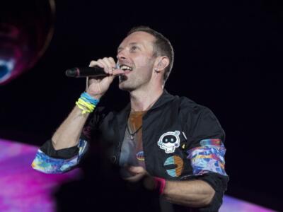 Coldplay, concerto a Napoli: scaletta oggi e omaggio
