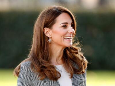 Kate Middleton incanta al Royal Ascot: il look rosso