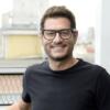 Enrico Papi rimproverato dalla regia in diretta all’Isola: il video