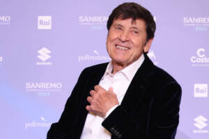 Gianni Morandi in tour nel 2023: la scaletta dei concerti estivi