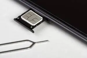 eSIM per smartphone: cosa sono, come funzionano e quali sono i pro e i contro