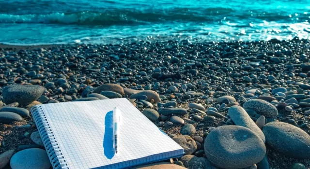 Poesie sul mare: i componimenti più belli sullo specchio che contempla l&#8217;anima
