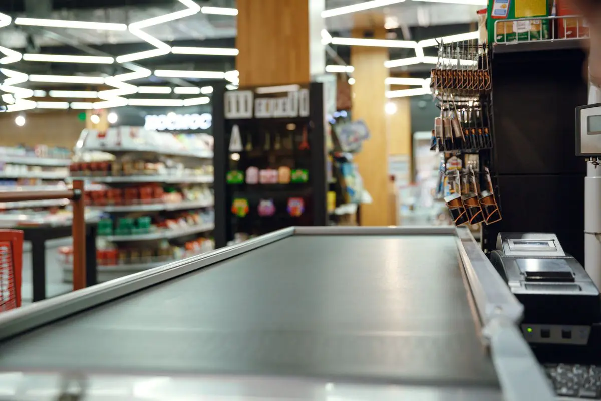 Verona, nasce il primo supermercato senza casse: funziona con l'intelligenza artificiale