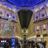 Milano, albero di Natale 2023 in Galleria: dopo 8 anni Swarovski cede il testimone a Gucci