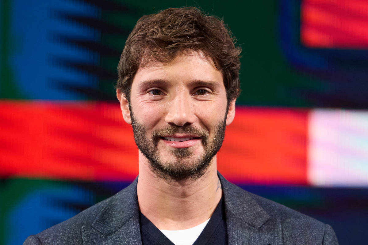 Stefano De Martino ristruttura la sua casa di Milano: il risultato è un mix tra antico e moderno