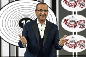 Carlo Conti fa il botto con 'Rischiatutto '70': la storia Rai conquista gli italiani
