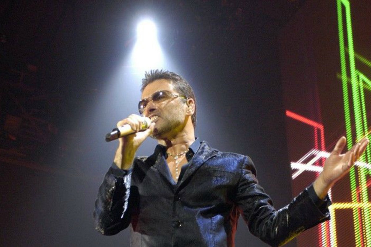 George Michael: la zecca reale inglese gli dedica una serie di monete