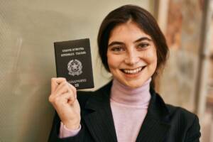 Passaporto alla Posta per abbattere le liste d'attesa: ecco come funziona