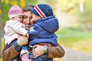 Poesie per il papà: componimenti per omaggiare gli eroi dell'infanzia