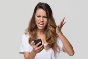 Frasi sulla cattiveria: aforismi e citazioni taglienti