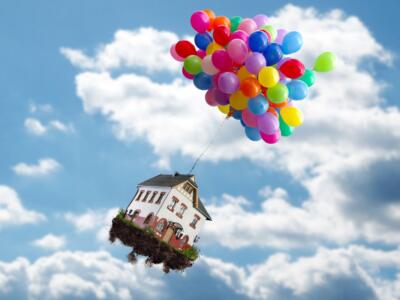 UP, la casa volante esiste e si affitta su Airbnb: ecco quanto costa un soggiorno tra le nuvole