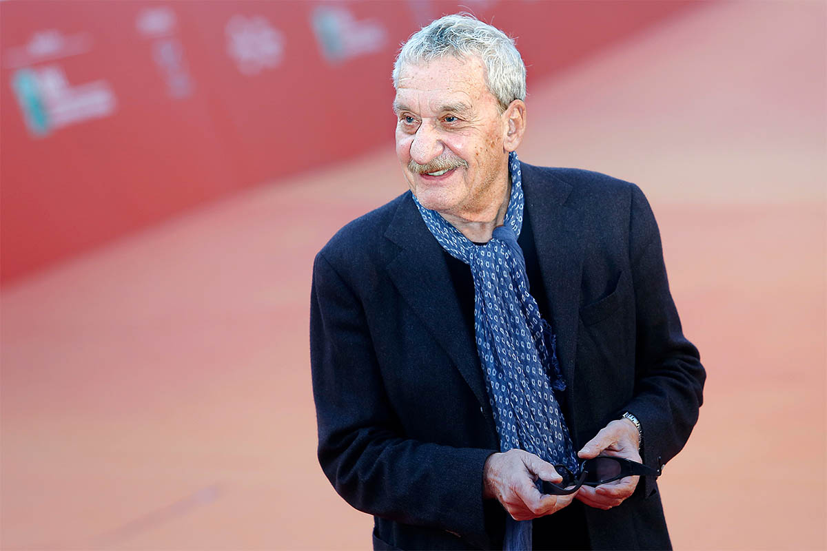 Via con me di Paolo Conte, il significato: 'Niente più ti lega a questi luoghi'