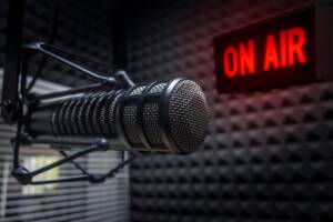 Frasi sulla radio, per riflettere su un'invenzione che oggi è troppo sottovalutata