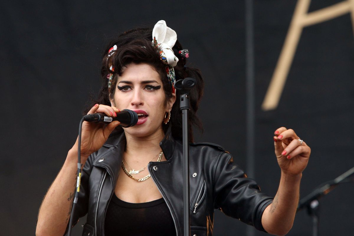 Amy Winehouse: le frasi più belle della diva del soul