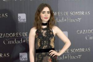 Emily in Paris 5 ci sarà? Le anticipazioni e l'uscita della serie TV