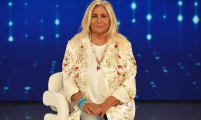 Auto Mara Venier: la conduttrice sceglie la comodità, ma non rinuncia alle grandi prestazioni