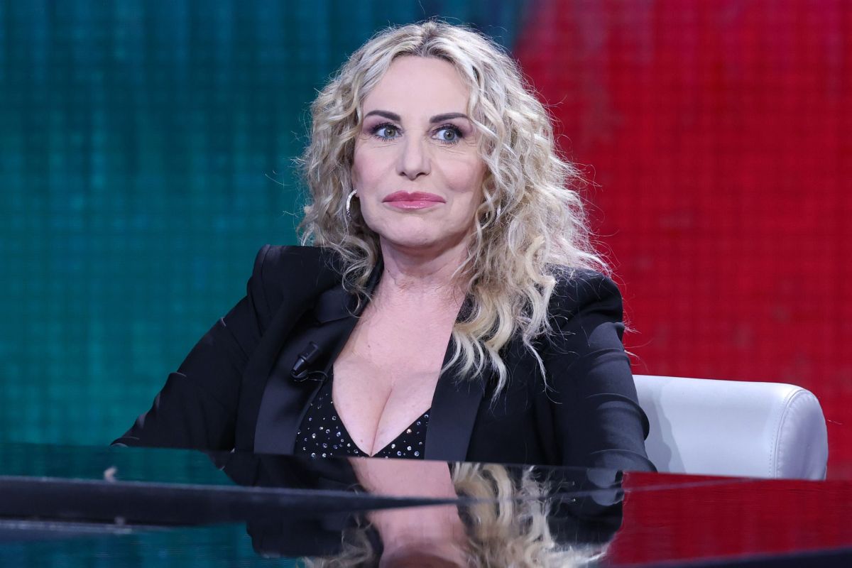 L'auto di Antonella Clerici: un bolide che supera i 300 km/h