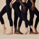 Gambe femminili in leggings sportivi