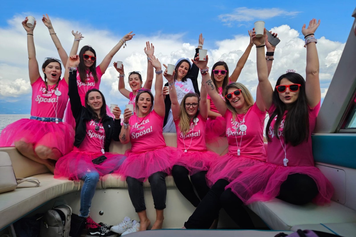 Notte da Leoni e "Aperi Boat & Disco" sul Lago di Garda