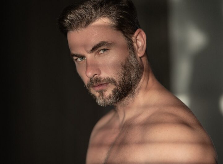 Uomo con barba e occhi penetranti