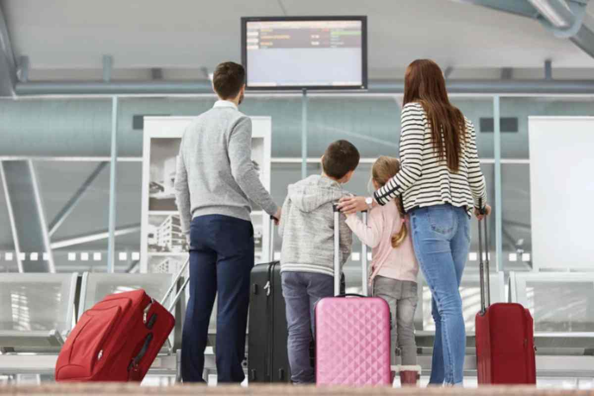 Per chi non ha ancora acquistato il biglietto per le vacanze di agosto, Altroconsumo suggerisce alcune strategie per cercare di limitare