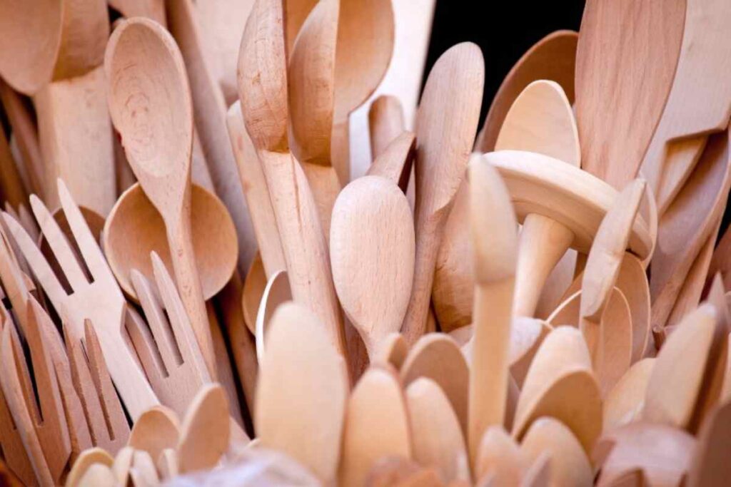 Cura mestoli in legno