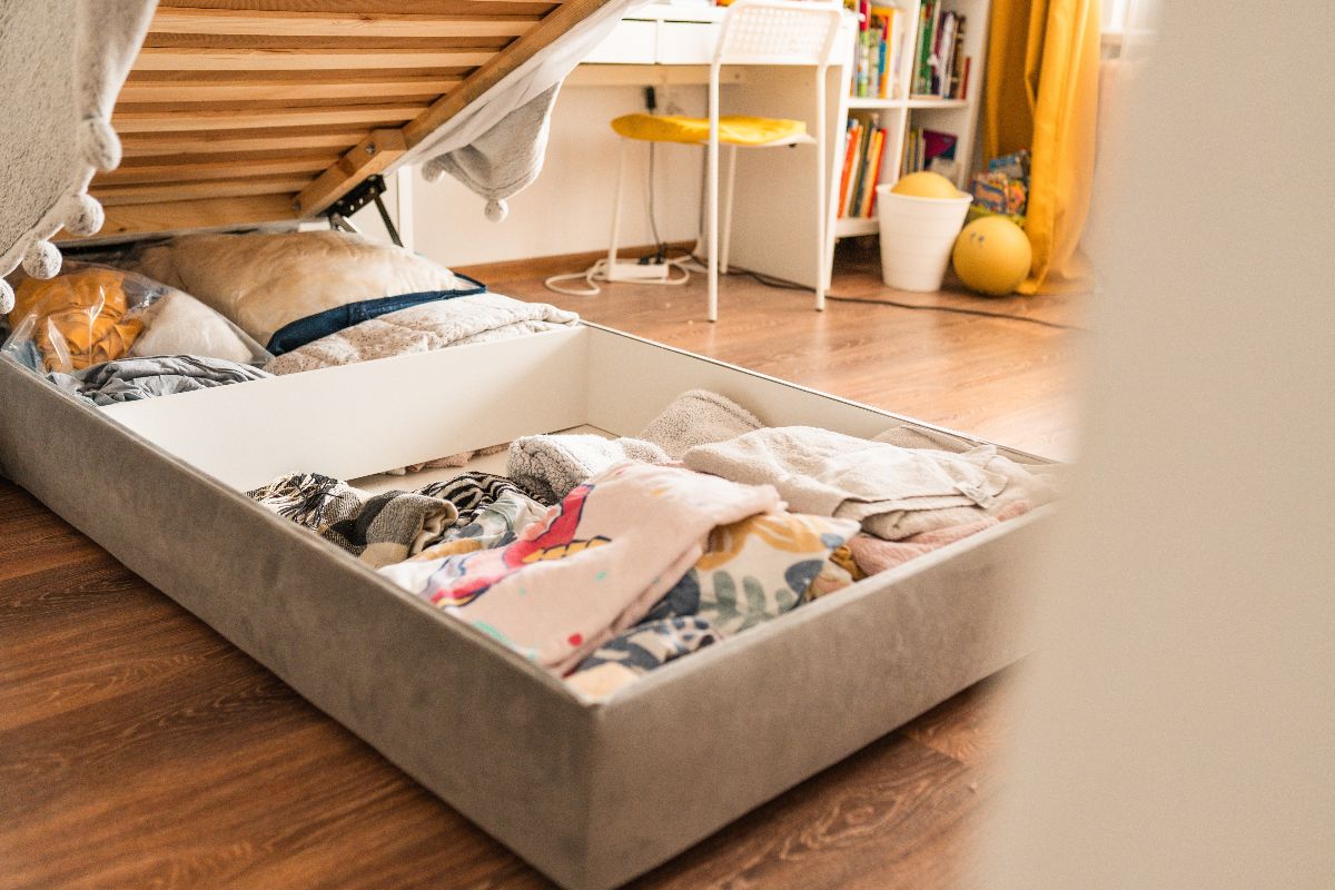 Letto singolo con vano contenitore