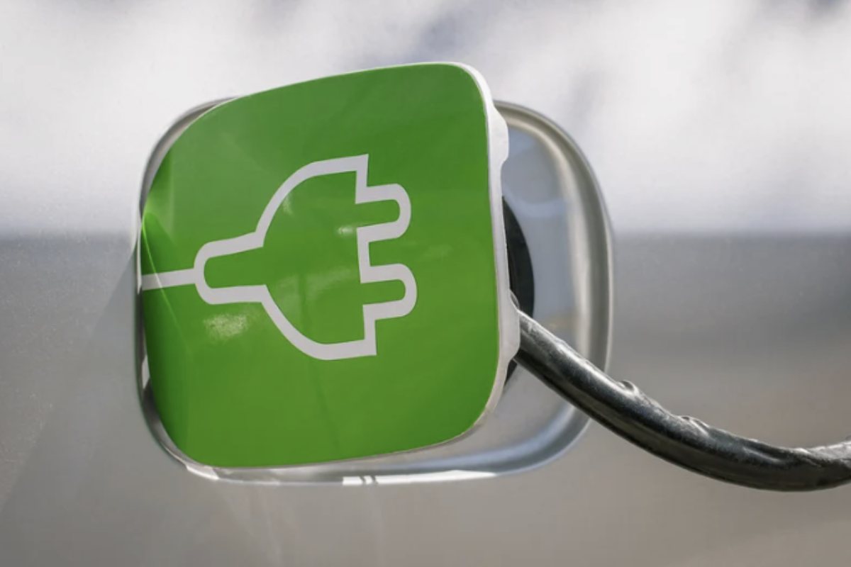 Il lancio di questa auto elettrica economica giunge in un momento in cui anche i colossi internazionali come Tesla, guidata da Elon Musk,