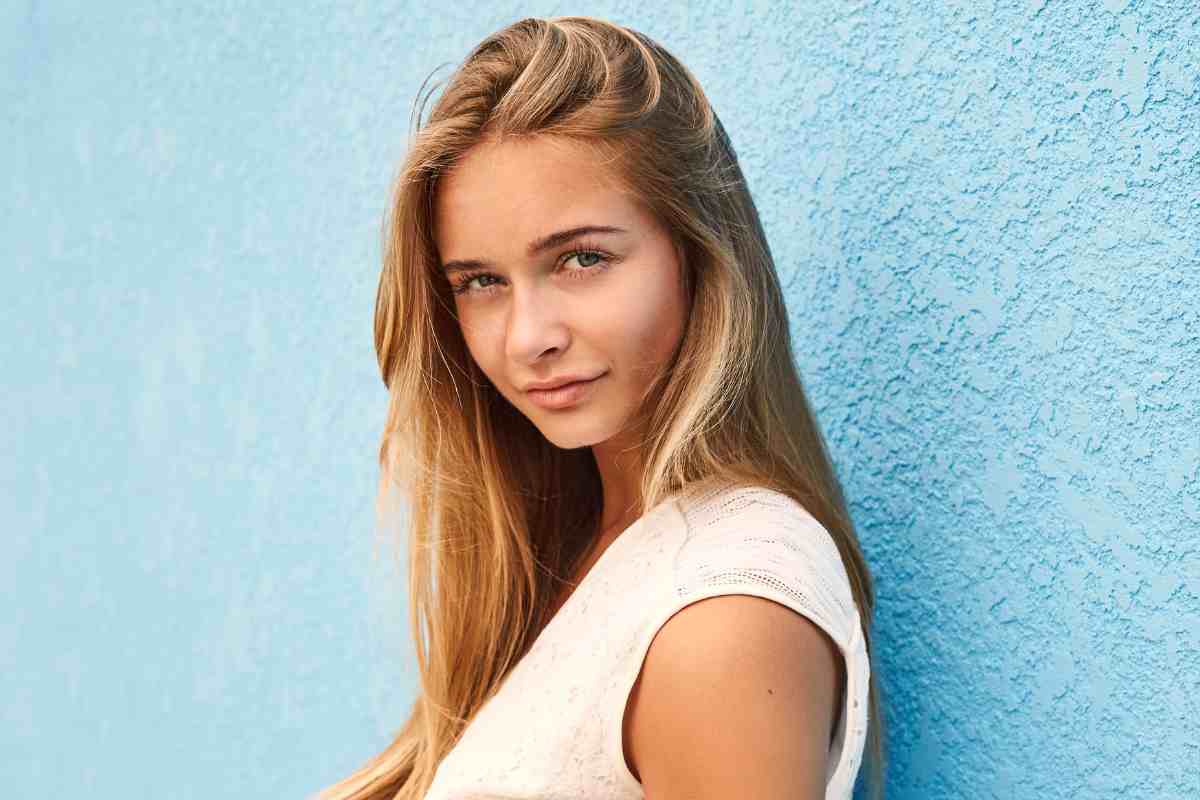 capelli biondi in casa