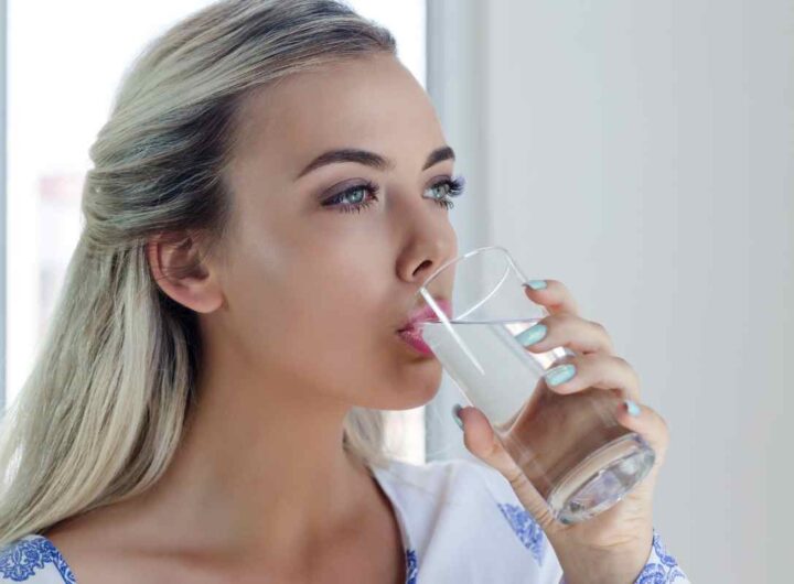 quanta acqua bevi al giorno