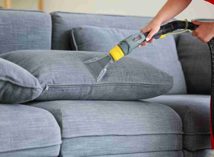 pulire divano in 5 minuti con metodi naturali