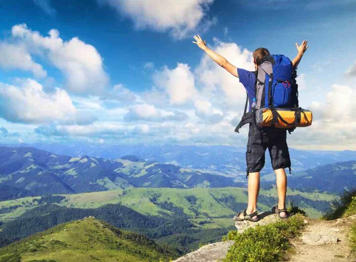 turista solitaria viaggio